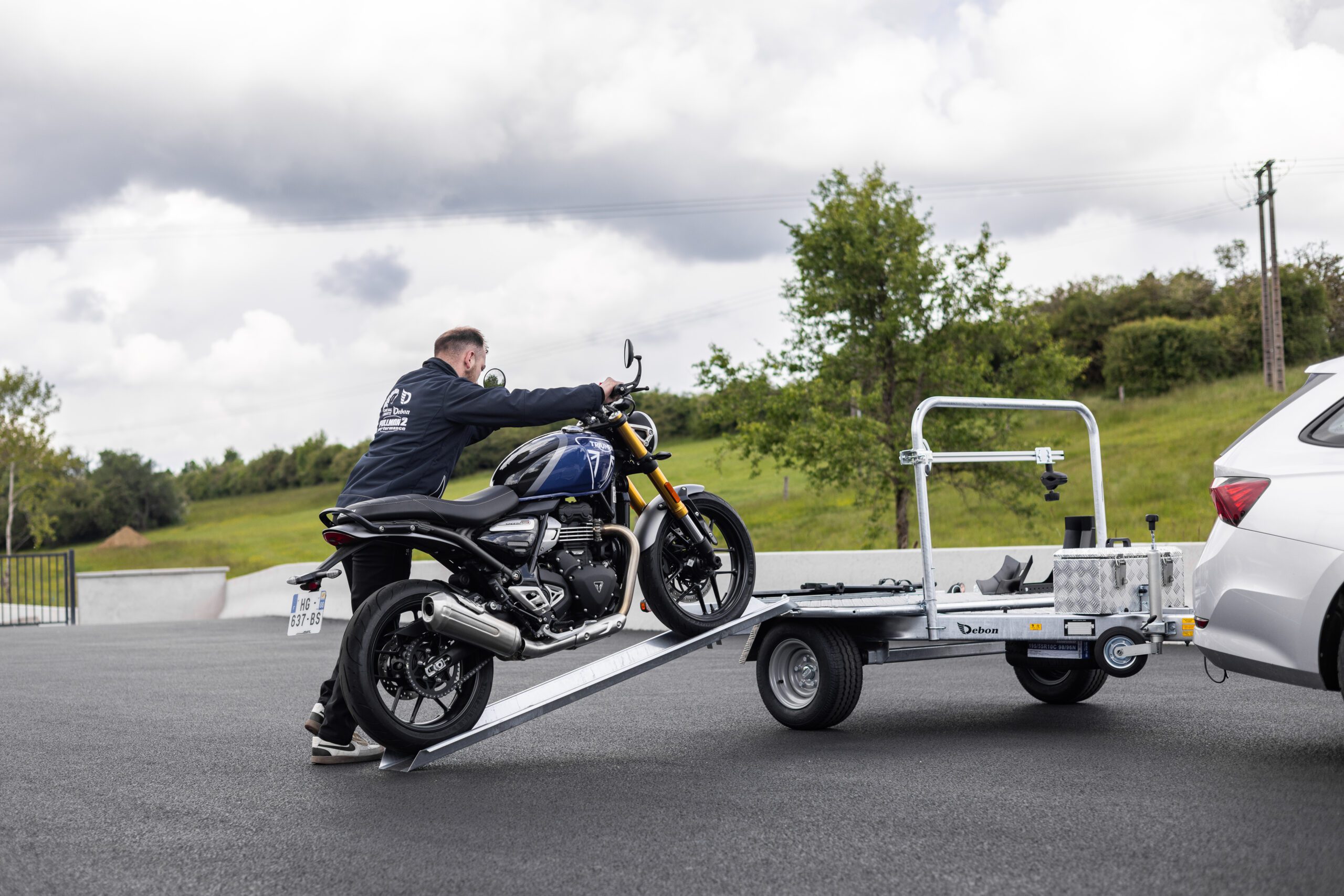 Vehicle recovery and towing assistance by DBC Management
